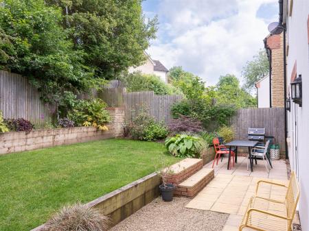 2 Chandlers Mews-13.jpg