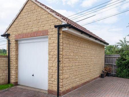 2 Chandlers Mews-11.jpg