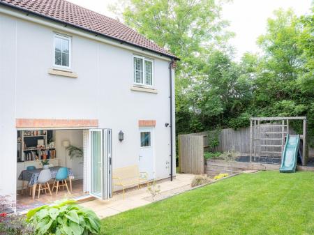 2 Chandlers Mews-17.jpg