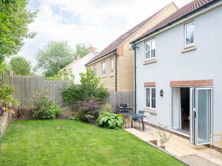 2 Chandlers Mews-15.jpg