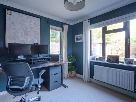 11 Erleigh Drive-39-Edit.jpg