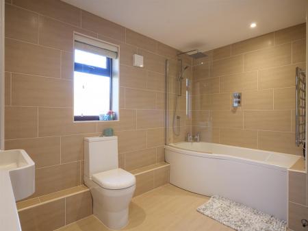 11 Erleigh Drive-17.jpg