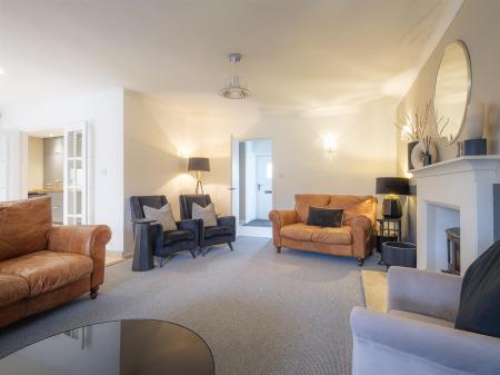 50a Stanton St Quintin-31.jpg