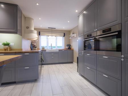 50a Stanton St Quintin-40.jpg