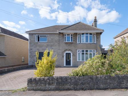 22 Hardenhuish Avenue-6.jpg