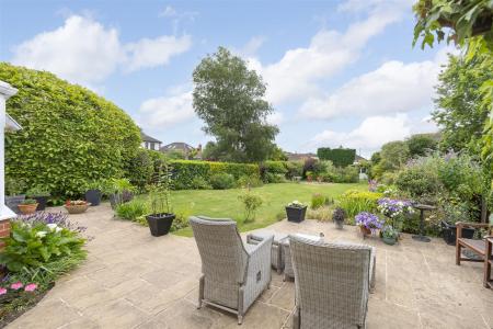 42 Rowden Road_Chippenham_SN15 2AU (22).jpg