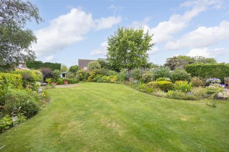 42 Rowden Road_Chippenham_SN15 2AU (25).jpg