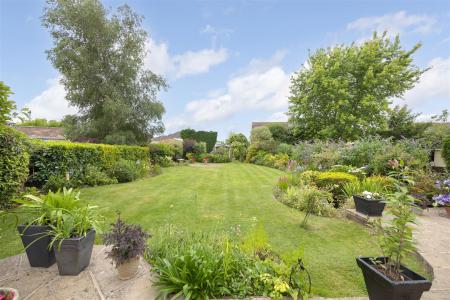 42 Rowden Road_Chippenham_SN15 2AU (24).jpg