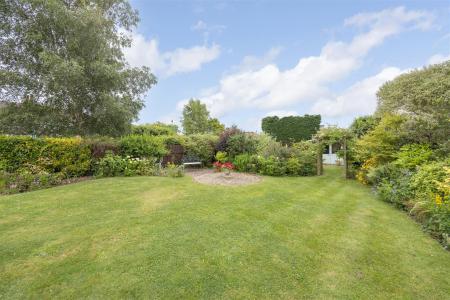 42 Rowden Road_Chippenham_SN15 2AU (26).jpg