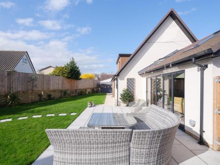 110 Malmesbury Road-13.jpg