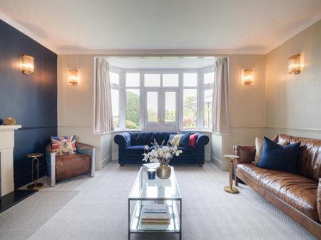 46 Yewstock Crescent West-23.jpg
