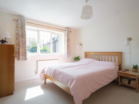 7 Erleigh Drive-9.jpg