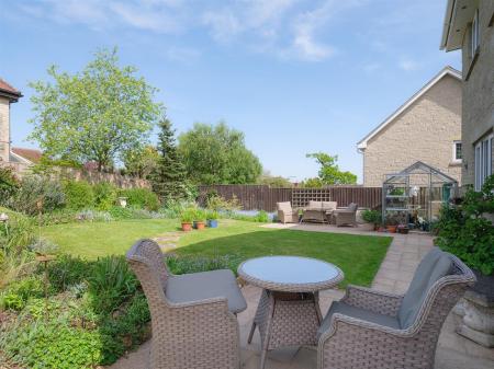 7 Erleigh Drive-37.jpg