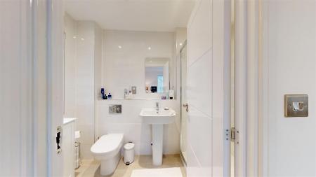 En Suite Shower Room