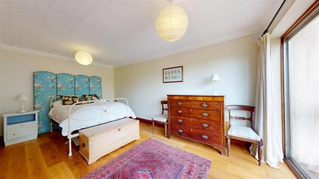 Reception Room/Bedroom