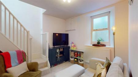 Lounge/Occasional Bedroom