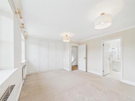Master Bedroom.jpg