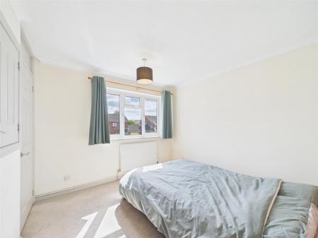 Bedroom 1 (2).jpg