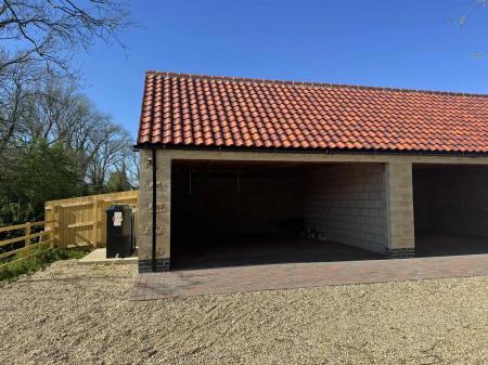 Carport.jpg