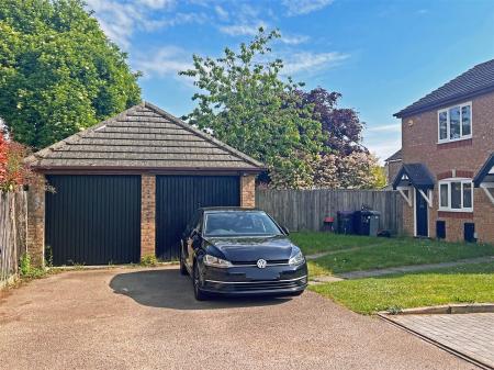 Garage & Driveway