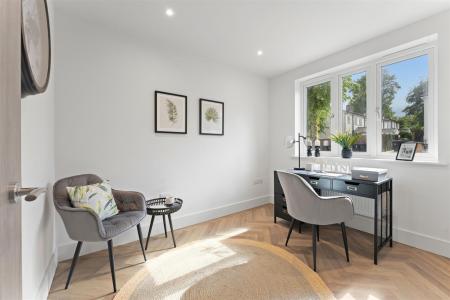 Office/Bedroom 4