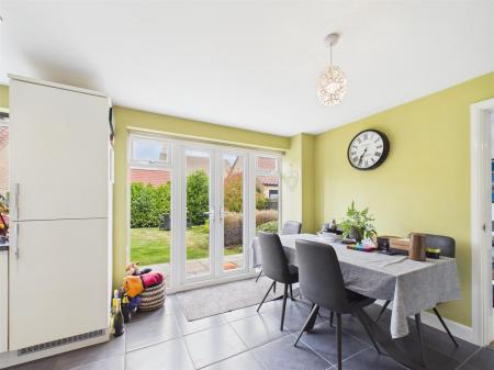 Kitchen/Dining Room