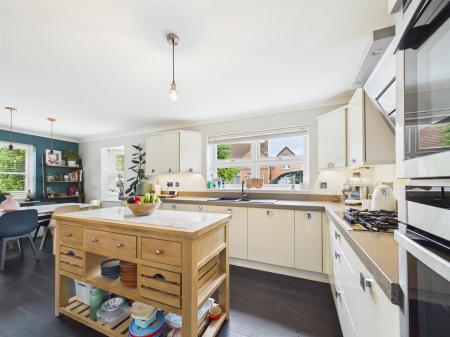 Kitchen Diner