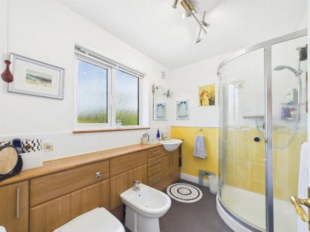 En Suite Shower Room