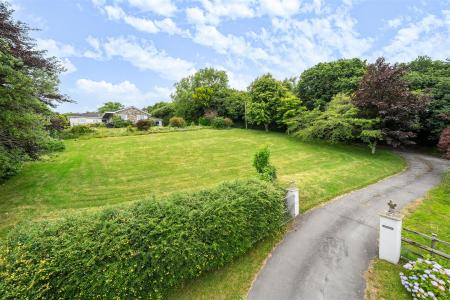 Thorn Court Position e.kb.JPG