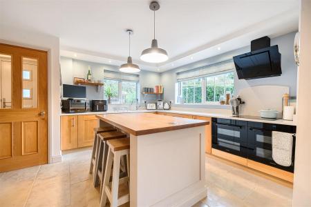 Grove Villa Kitchen Island.jpg