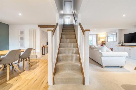 Grove Villa Entrance.jpg