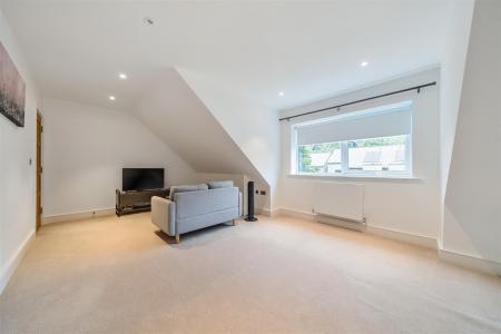 Ivy Glen Media RoomBed4.jpg