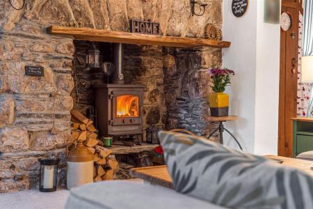 Julian Sitting Room..jpg