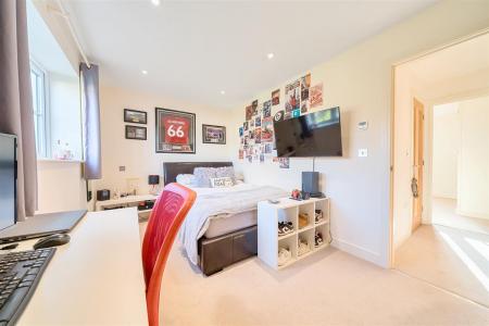 Honeysuckle Bed 2.jpg