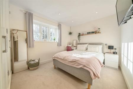 Honeysuckle Bed 1.jpg