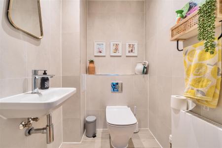 Cambric Chase Cloakroom.jpg