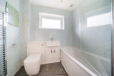 Trematon Bathroom.jpg