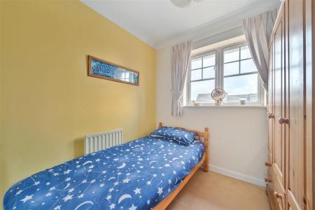 Bedford Grove Bed 4.jpg