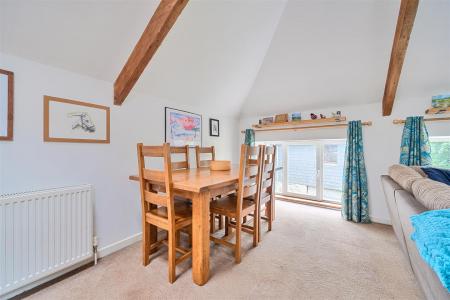 Earlscombe Open Plan Living.bl.jpg