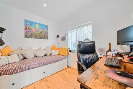 Savery OfficeBed4.jpg