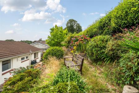 Crescent Gdns Garden 2.jpg