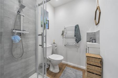 Yeolland Park Shower Room.jpg