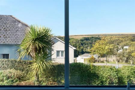 Smallridge View bl.jpg