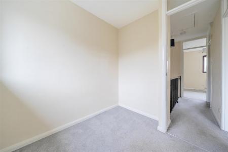 Elizabeth Close Bed 3.jpg