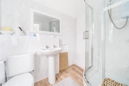 Mill Hill Shower Room..jpg