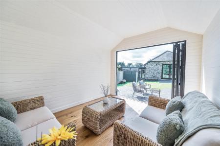 East Barn Studio Internal 2.jpg