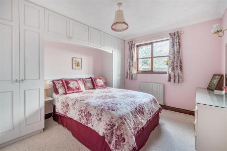 Penbar Bed 3.jpg