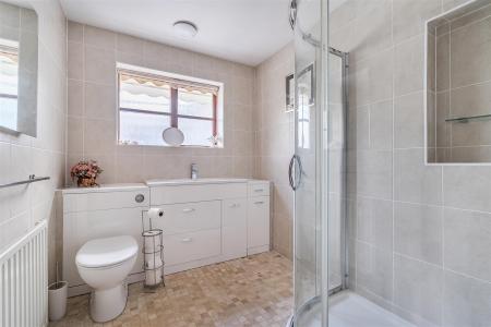 Penbar Shower Room.jpg