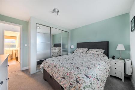 Edgemill Bed 1. bl.jpg