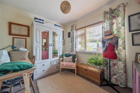 Fairview Bed 3 bl. 26.jpg